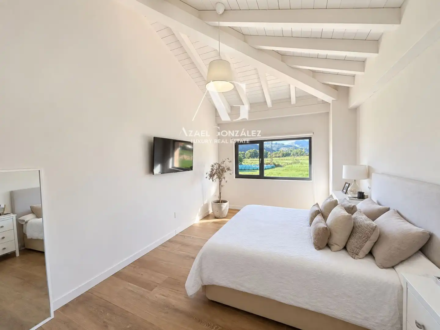 Bedroom of Houses for sale in Cabuérniga, Cantabria