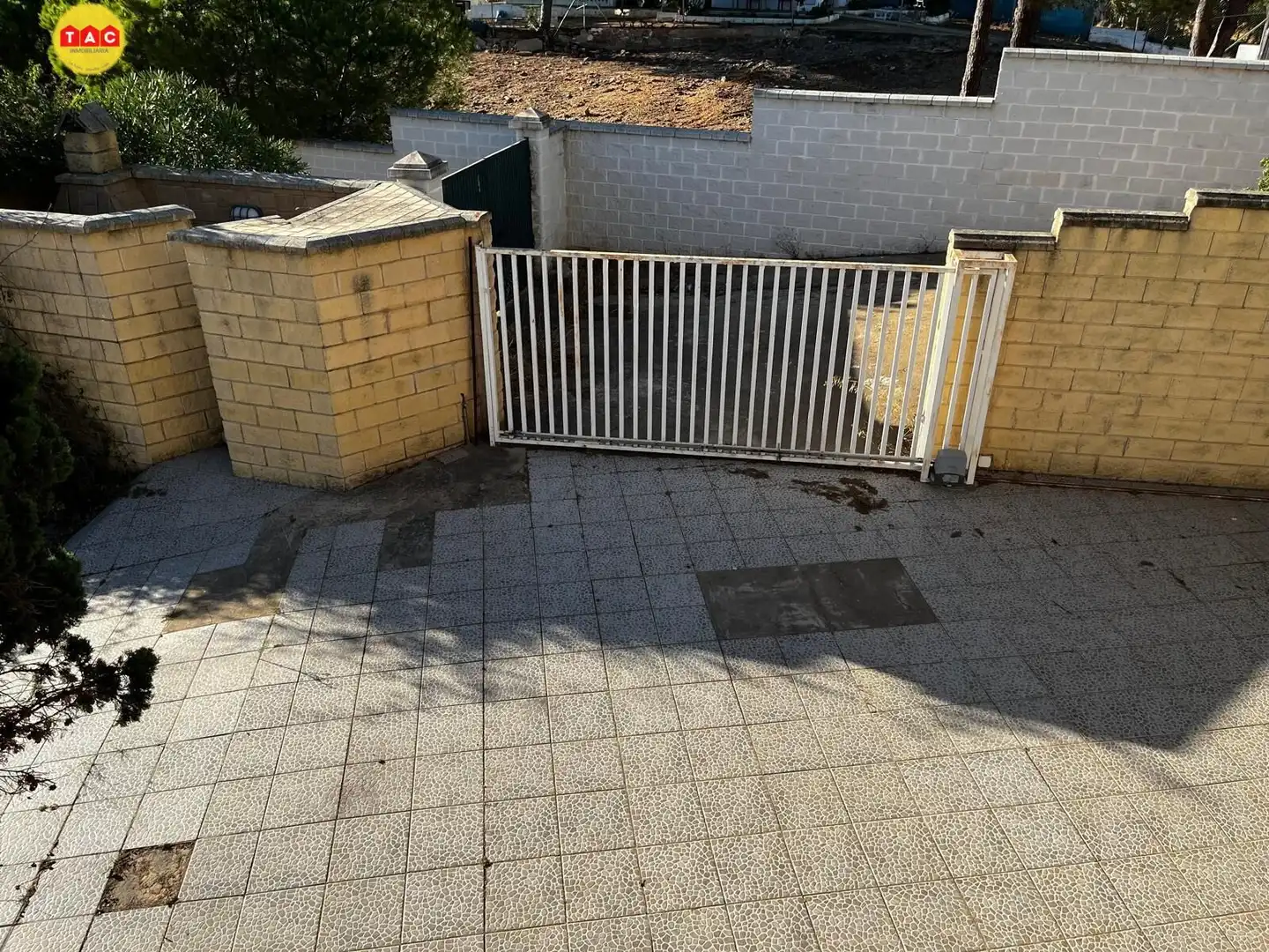 Parking de Casa o chalet en venta en Lepe con Aire acondicionado, Calefacción y Jardín privado