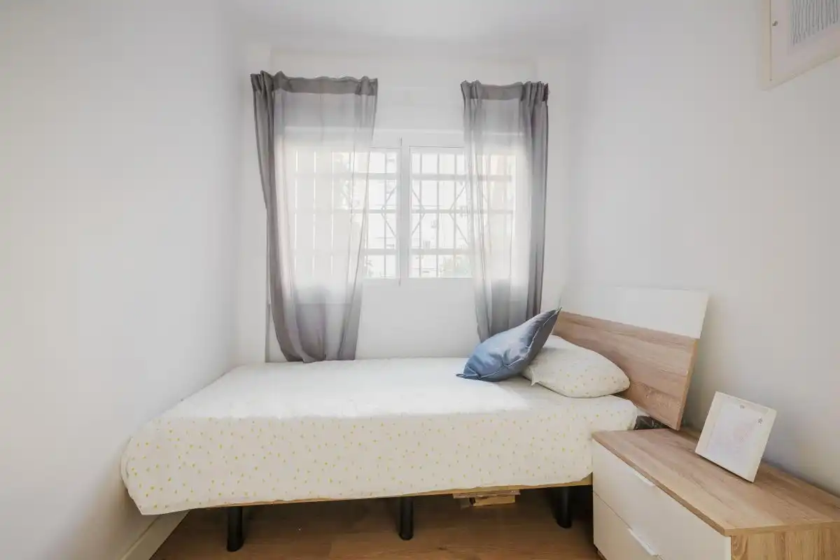 Habitación de Piso en venta en Sevilla con Calefacción y Amueblado