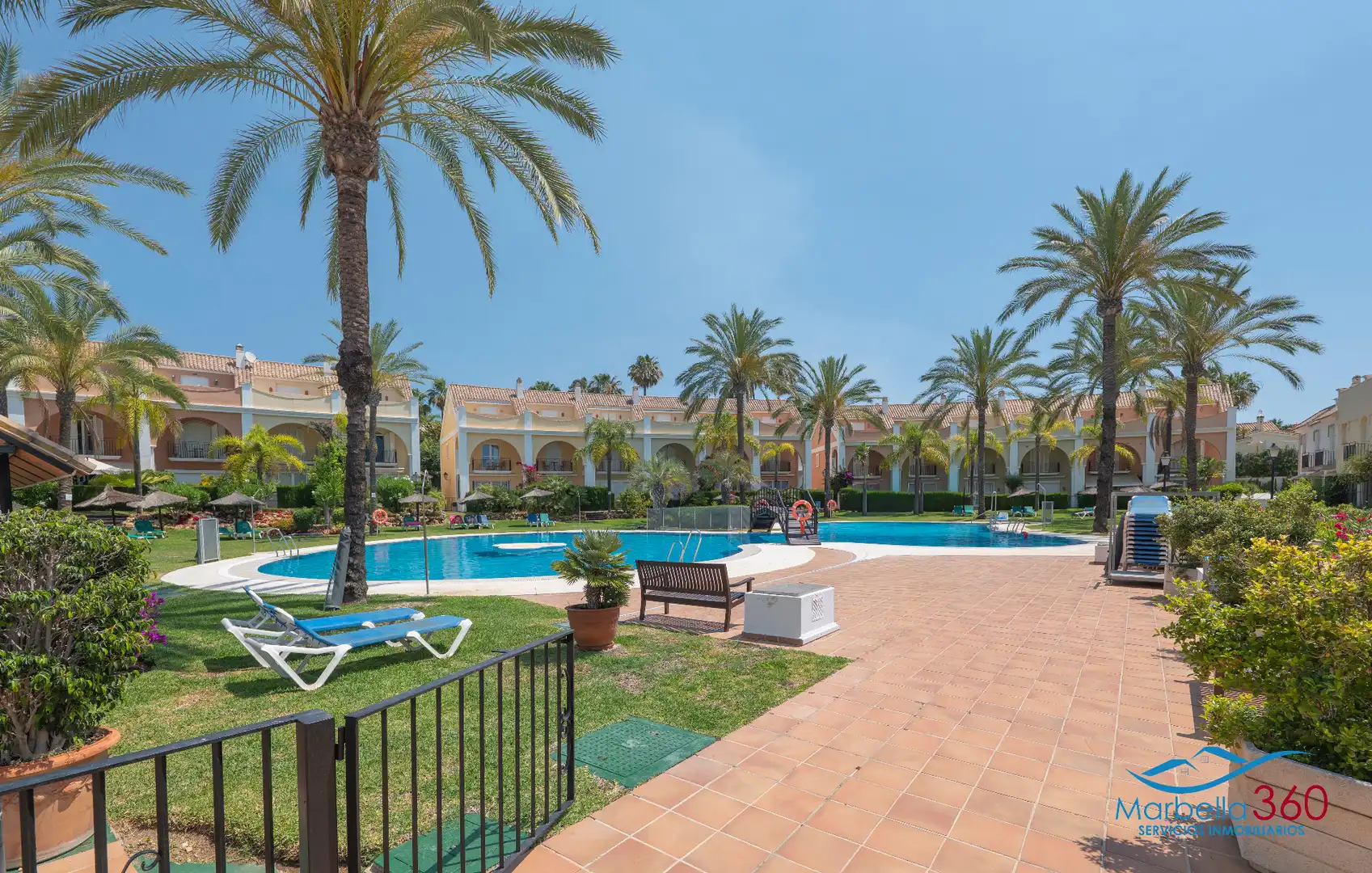 Casa adosada en venda a Alameda del Mar, 2, Bahía de Marbella