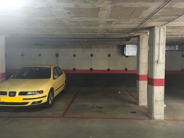Individual to rent in Carrer de Bescanó 42