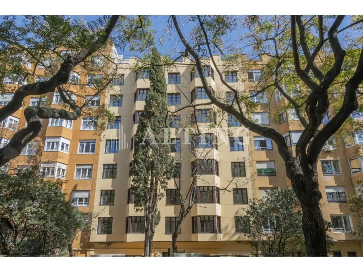 Exterior view of Garage for sale in Barcelona