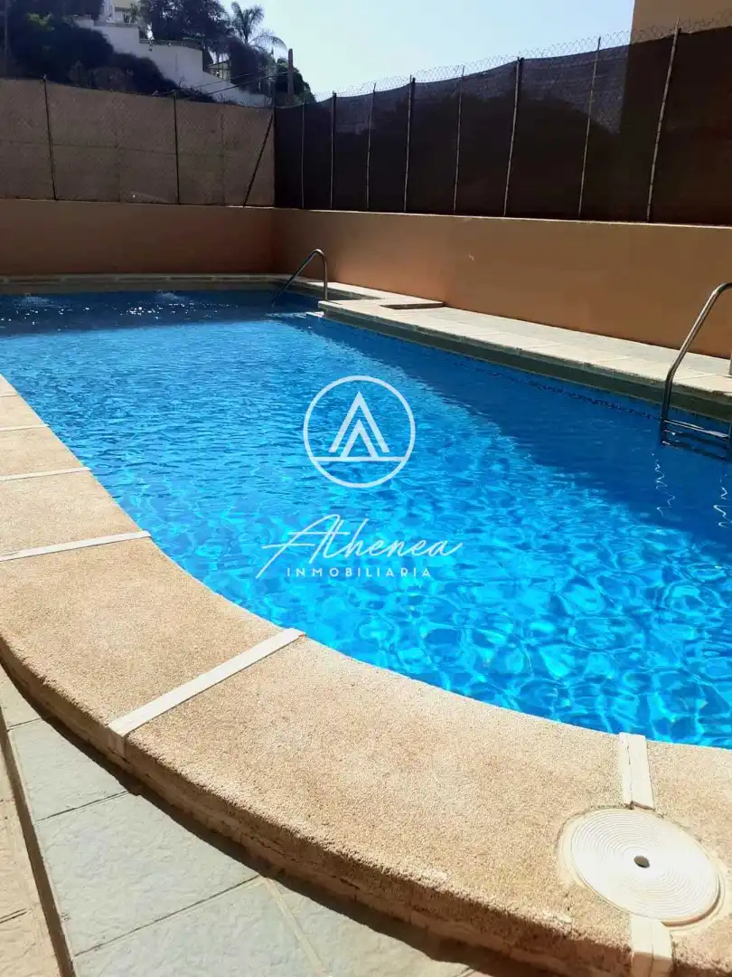 Schwimmbecken von Wohnung zum Verkauf in Roquetas de Mar mit Klimaanlage, Heizung und Abstellraum