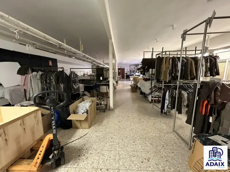 Nau industrial en venda a Consuegra