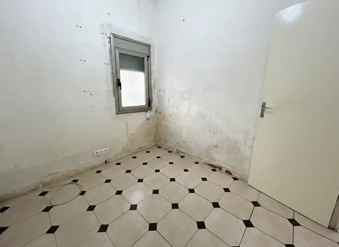 Piso en venta en L'Hospitalet de Llobregat con Aire acondicionado
