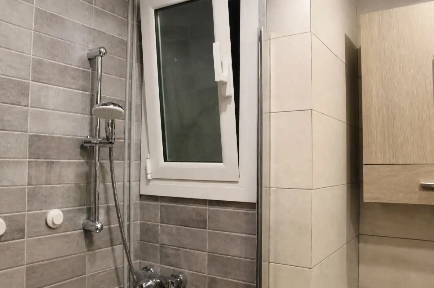 Bany de Pis en venda en Barcelona amb Aire condicionat, Calefacció i Terrassa