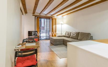 Sala d'estar de Apartament en venda en  Barcelona Capital amb Aire condicionat, Calefacció i Parquet