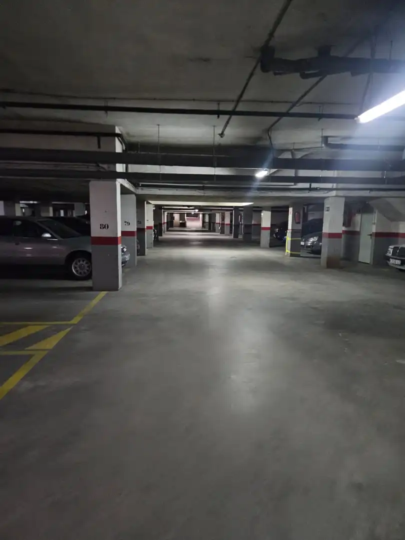 Parkplatz von Garage zur Miete in Aranjuez mit Alarm
