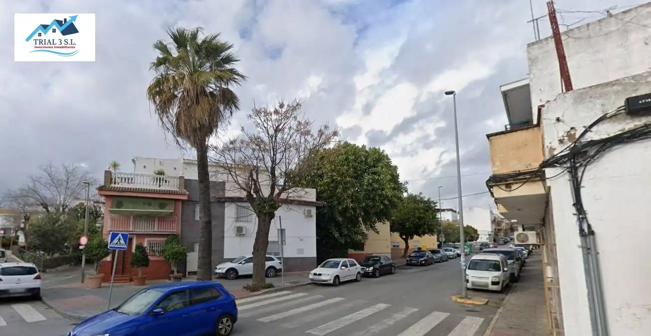 Vista exterior de Casa o xalet en venda en Coria del Río