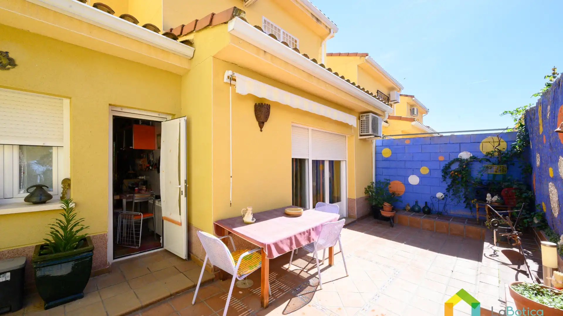 Single-family semi-detached for sale in Azucaica