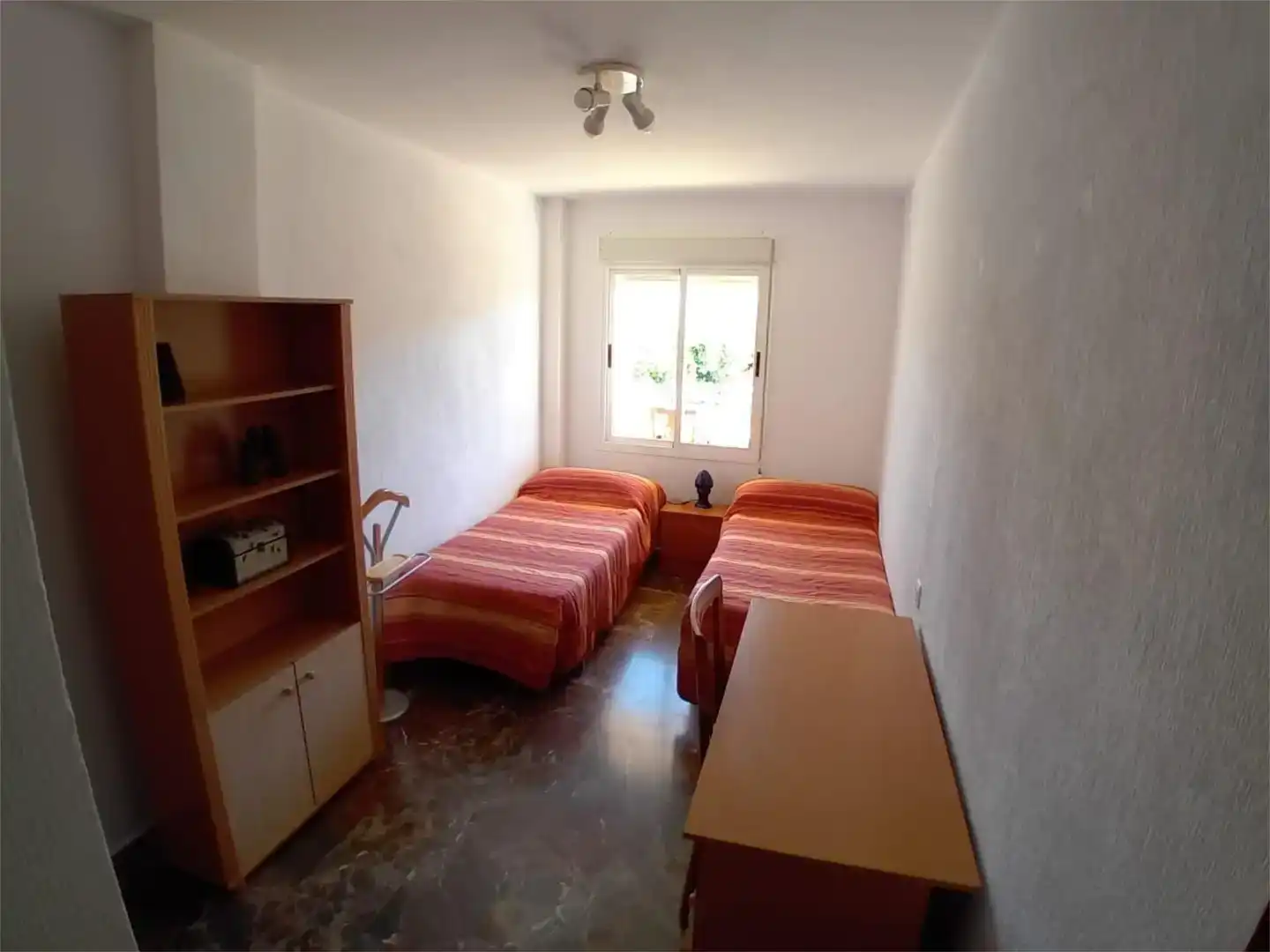 Habitación de Piso en venta en Almuñécar con Trastero