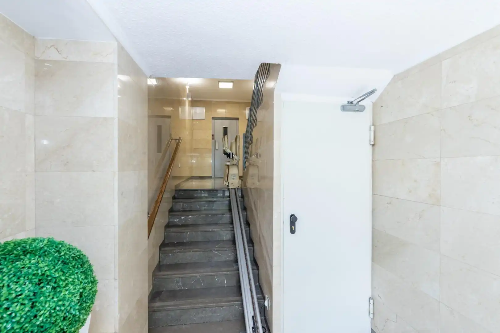 Flat for sale in Granada