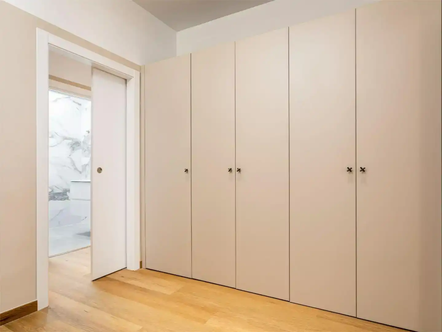 Habitación de Piso de alquiler en Valencia con Aire acondicionado, Jardín privado y Amueblado