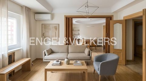 Foto 4 de Pis en venda a Niño Jesús, Madrid Capital