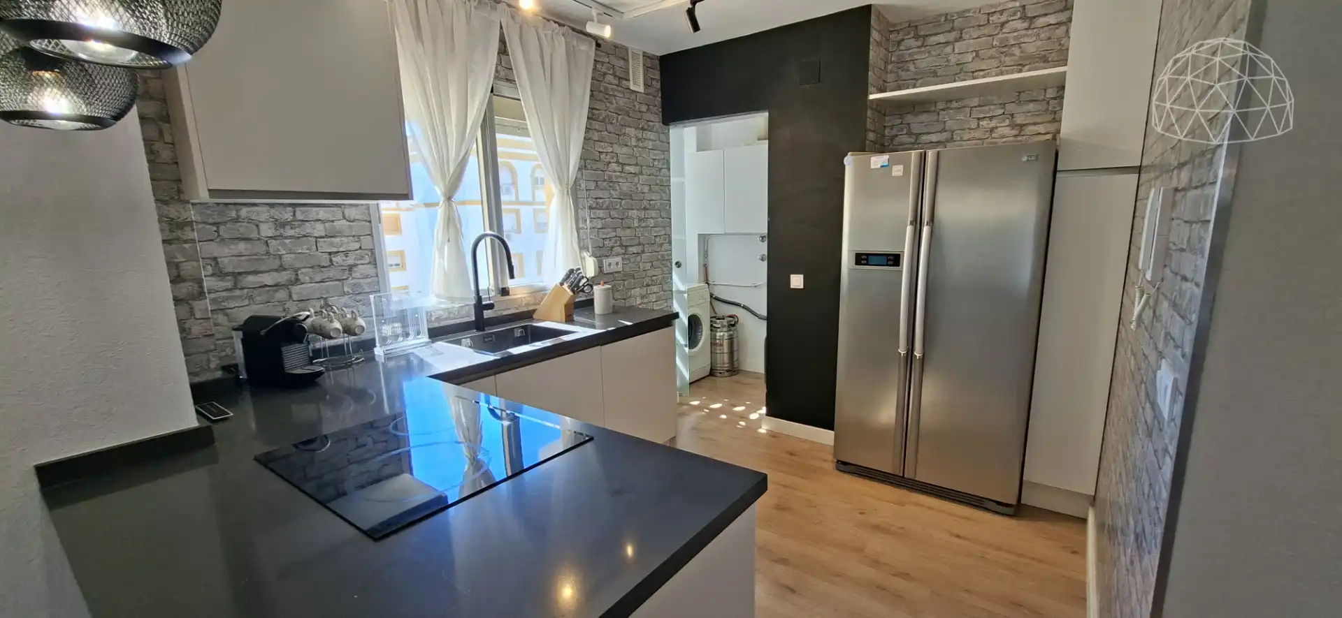 Kitchen of Flat for sale in Sevilla  with Air Conditioner, Private garden and Furnished