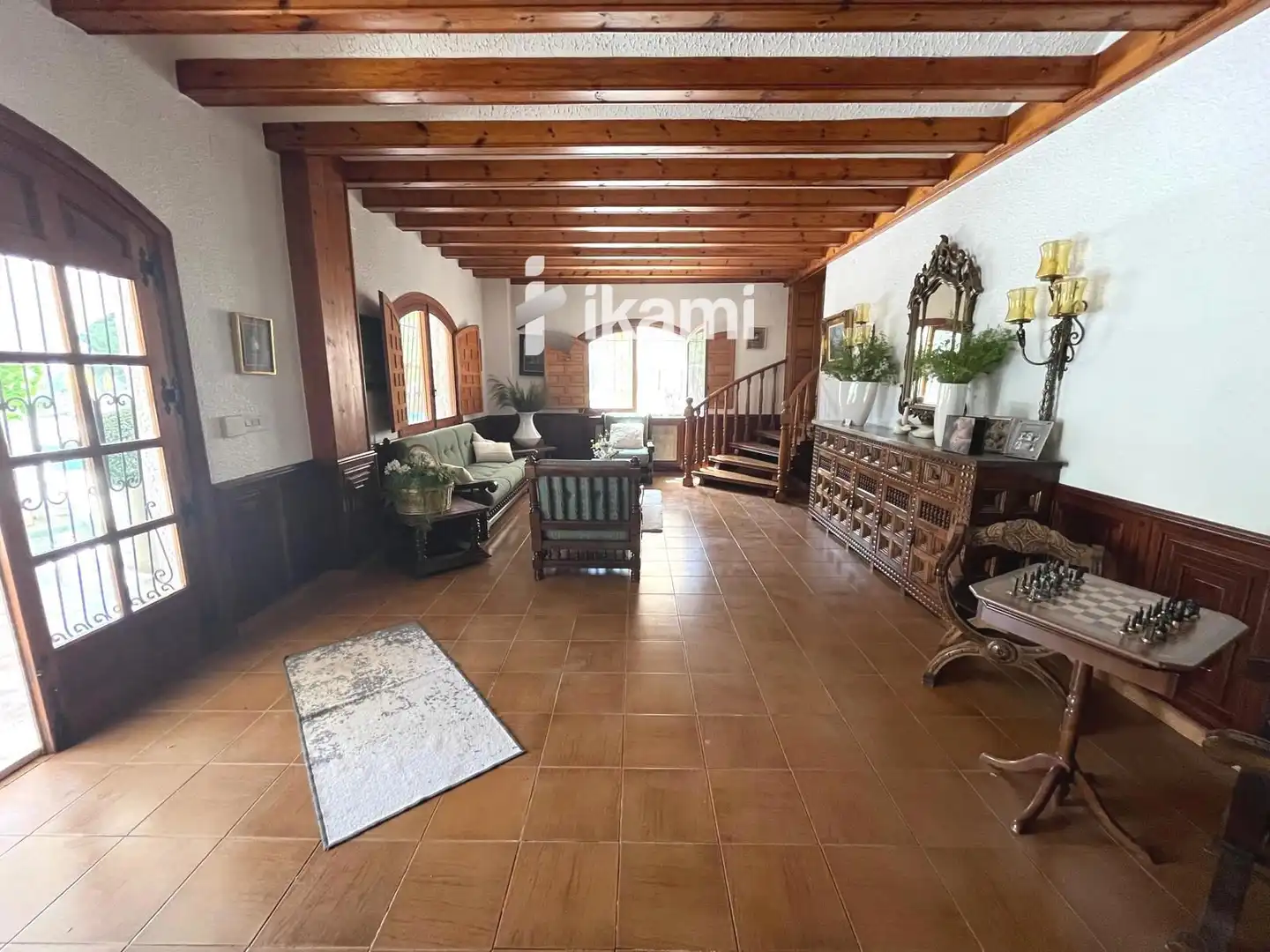 Sala de estar de Casa o chalet en venta en Elda con Calefacción, Trastero y Piscina