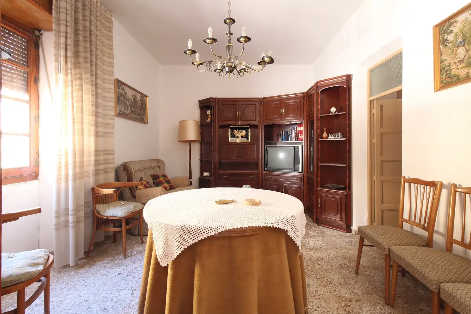 Sala d'estar de Casa o xalet en venda en La Gineta