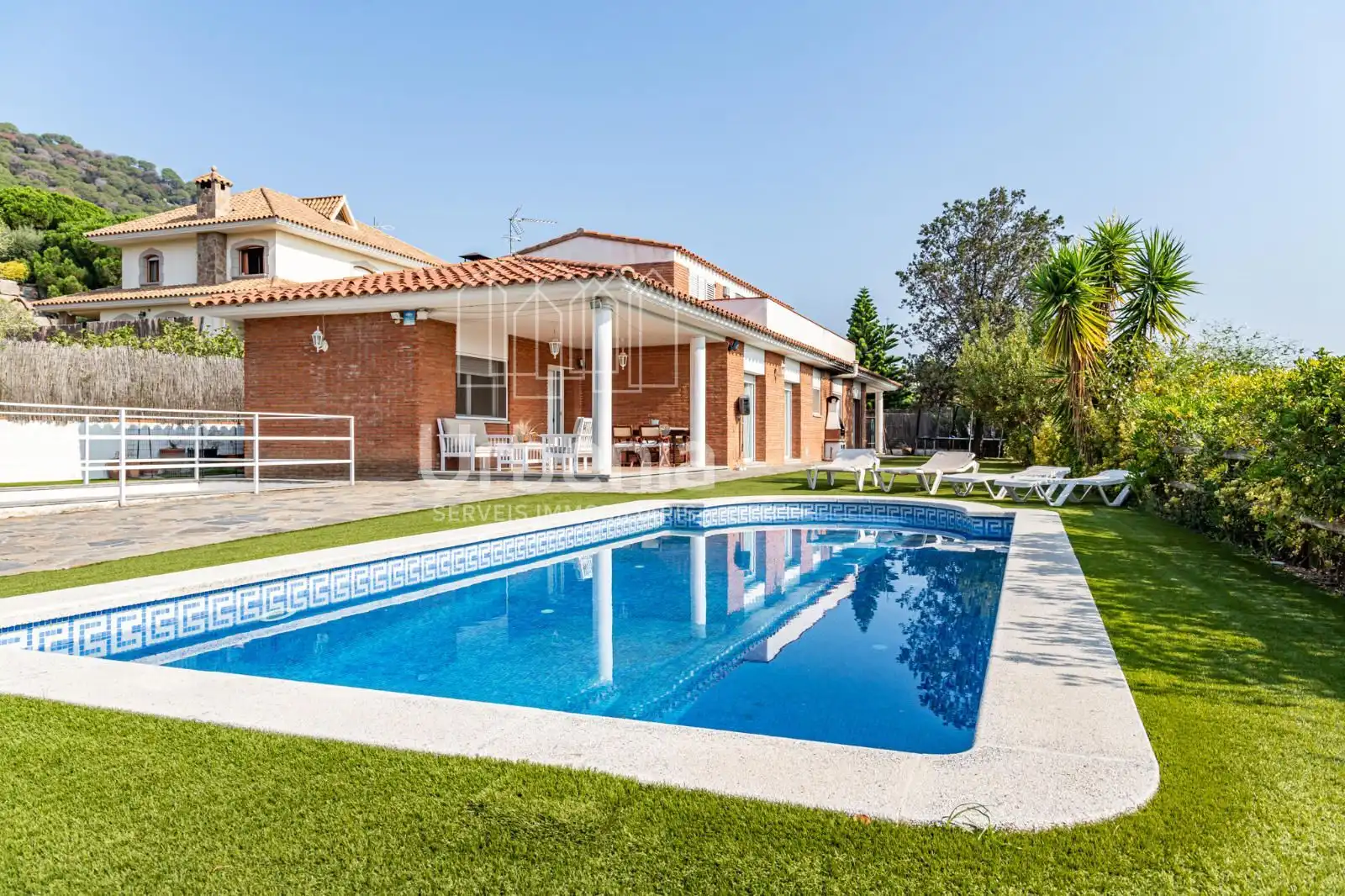 Schwimmbecken von Haus oder Chalet zum Verkauf in Argentona mit Privatgarten, Abstellraum und Schwimmbad