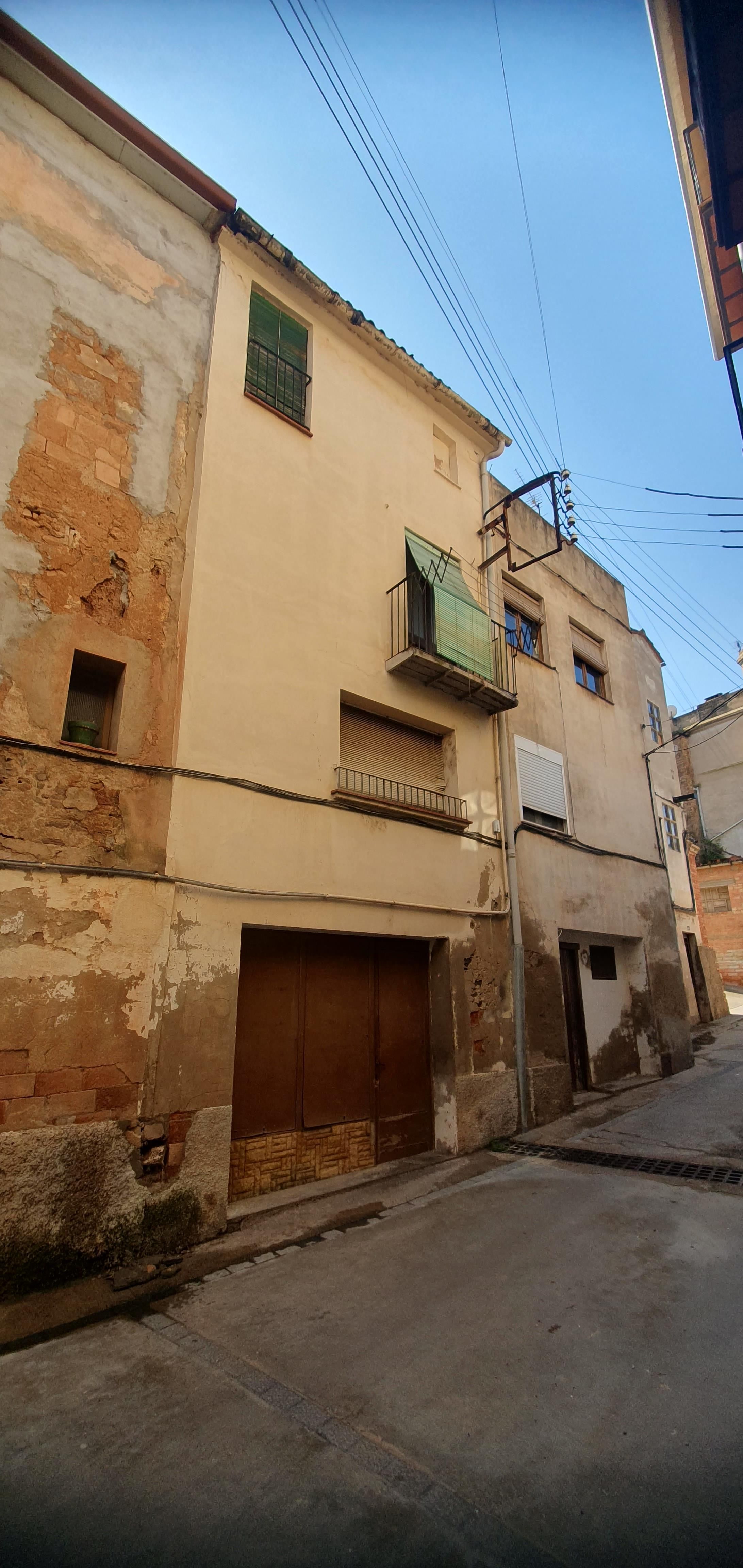 Single-family semi-detached for sale in Carrer dels Teulissos, 9, Cardona