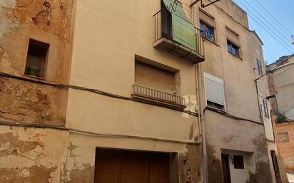 Vista exterior de Casa adosada en venda en Cardona amb Balcó