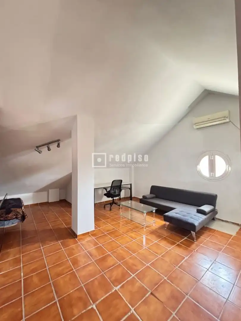 Living room of Houses for sale in Mairena del Aljarafe  with Air Conditioner and Terrace