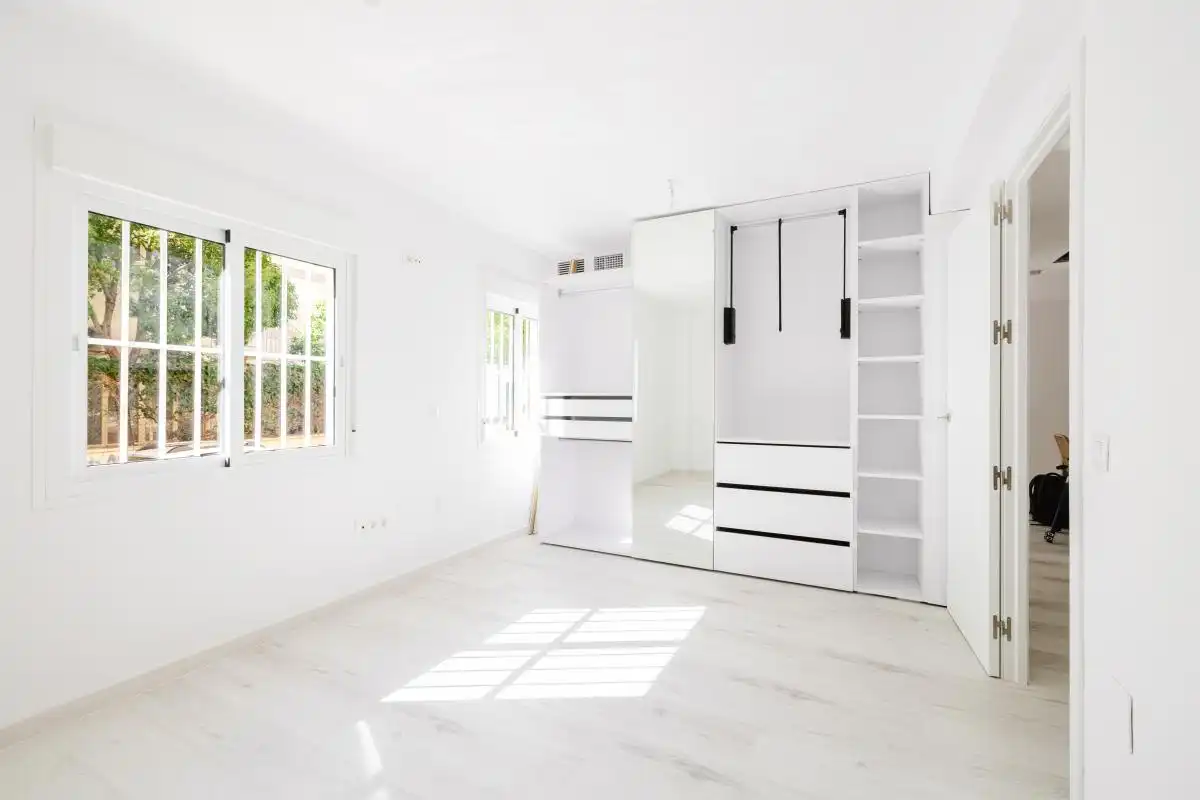 Habitación de Planta baja en venta en Málaga con Aire acondicionado y Calefacción
