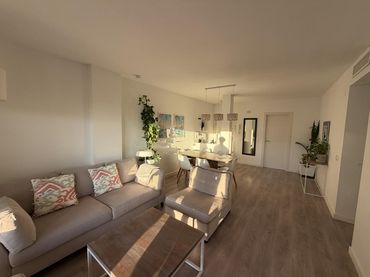 Flat with pool for sale in Nueva Andalucía