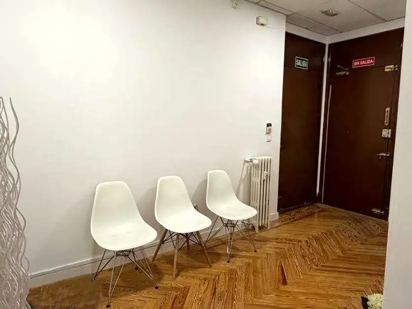 Oficina de alquiler en Madrid con Calefacción y Internet