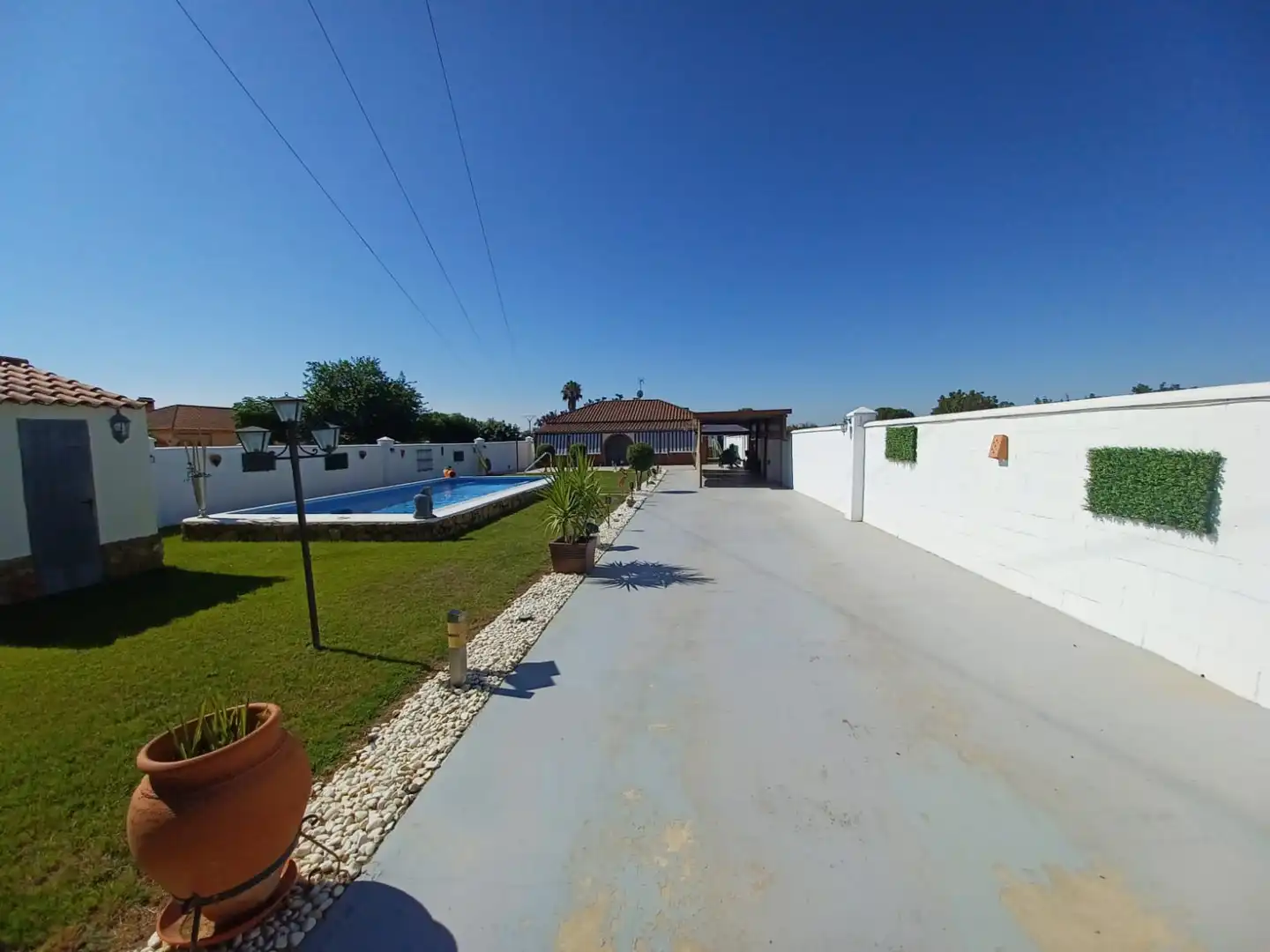 Piscina de Casa o xalet en venda en Villanueva de la Serena amb Aire condicionat, Jardí privat i Traster