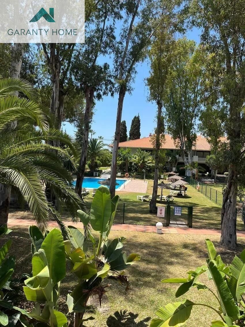 Swimming pool of Flat for sale in Marbella  with Terrace, Balcony and Community pool