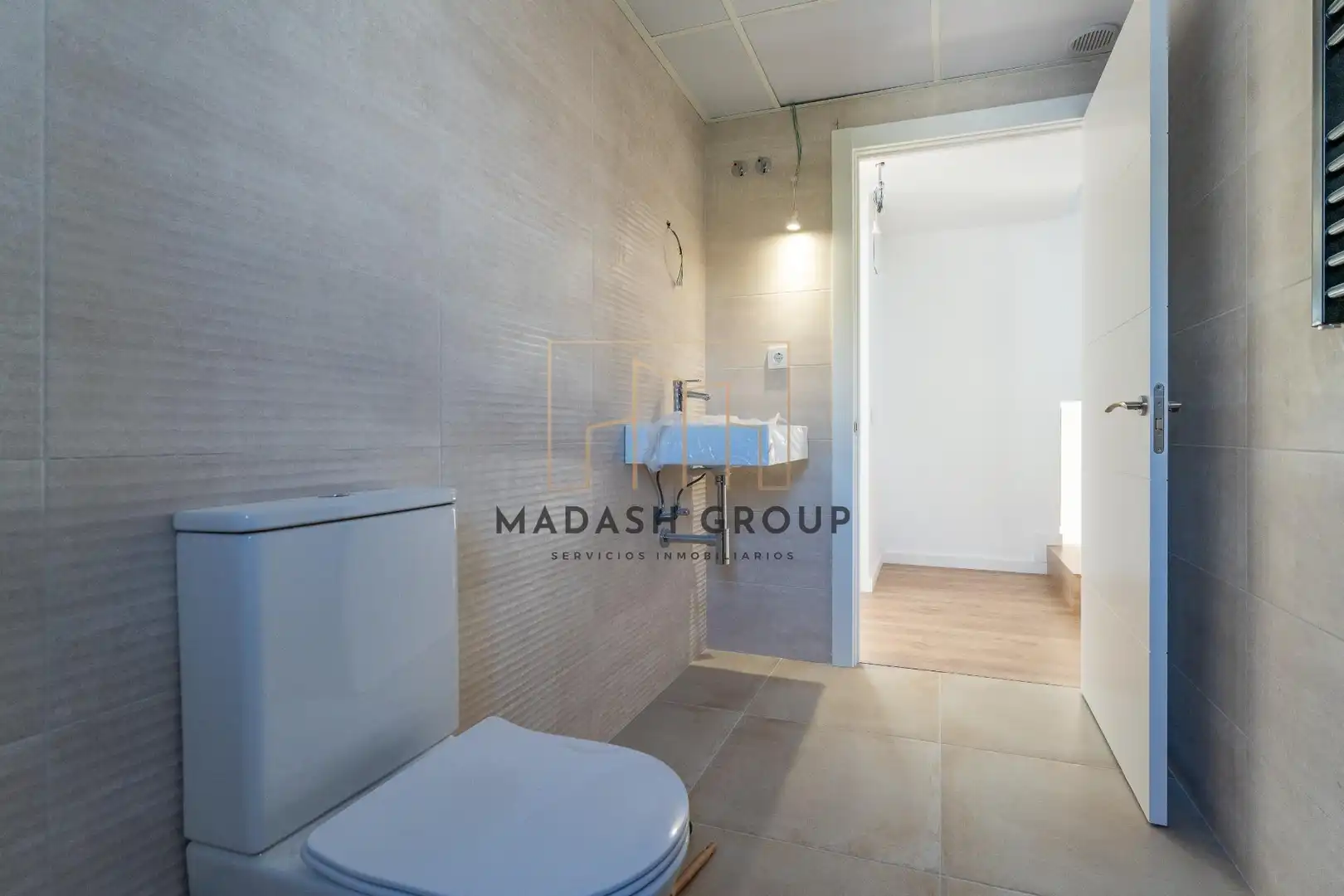 Villa mit Pool zum Verkauf in Avenida de la Marca Hispànica, imagen 22