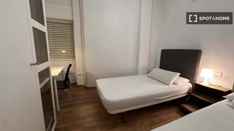 Flat with terrace to rent in Eixample, imagen 16