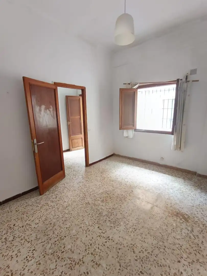 Ground floor for sale in Inca  with Storage room