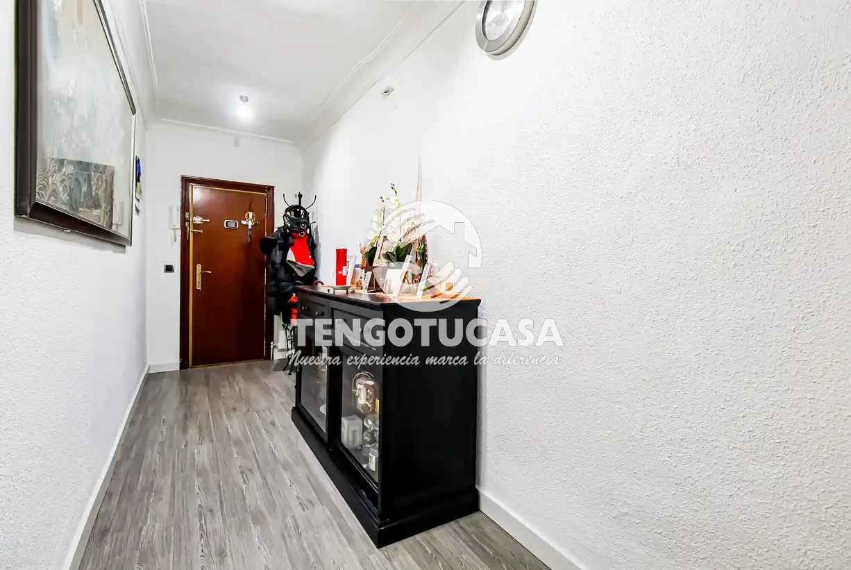 Piso en venta en Madrid con Aire acondicionado, Calefacción y Amueblado