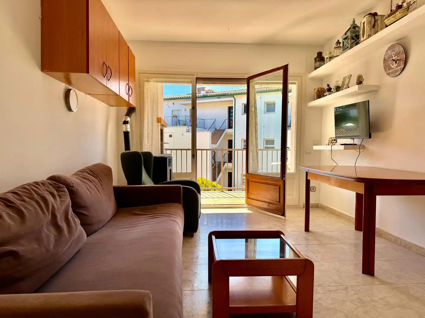 Sala de estar de Piso en venta en Castell d'Aro, Platja d'Aro i s'Agaró con Aire acondicionado, Terraza y Balcón