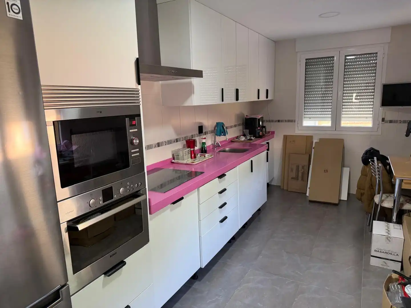 Cuina de Casa o xalet en venda en Villariezo amb Calefacció, Jardí privat i Piscina
