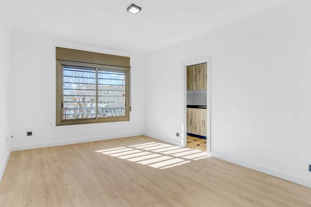 Piso en Venta en Carrer de la Mare de Déu del Corredor, 86 en Cerdanyola Sud