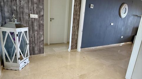 Foto 3 de Piso en venta en Los Pacos, Fuengirola