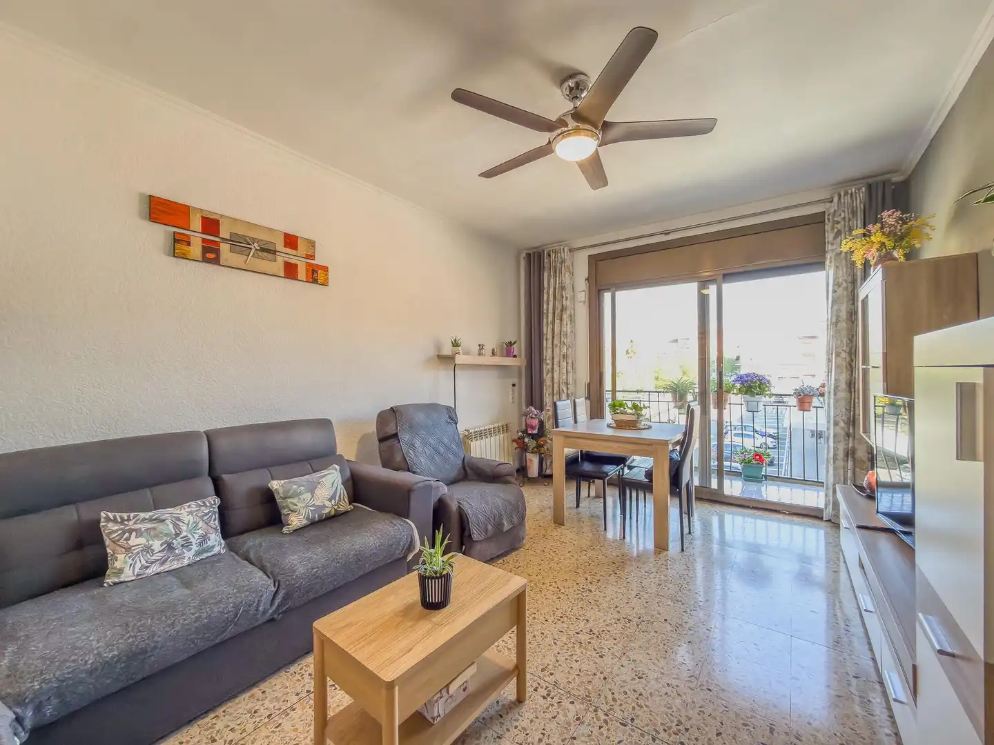 Sala de estar de Piso en venta en Terrassa con Aire acondicionado, Calefacción y Balcón