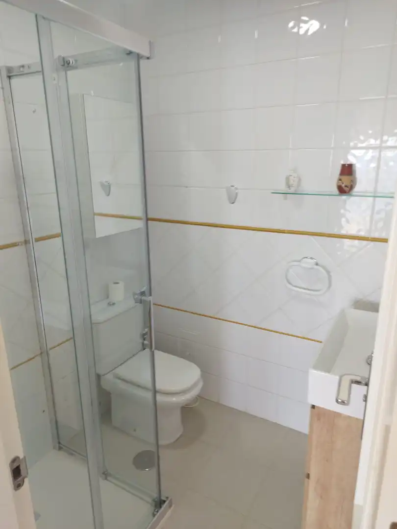 Baño de Piso de alquiler en Las Gaviotas  - Carvajal