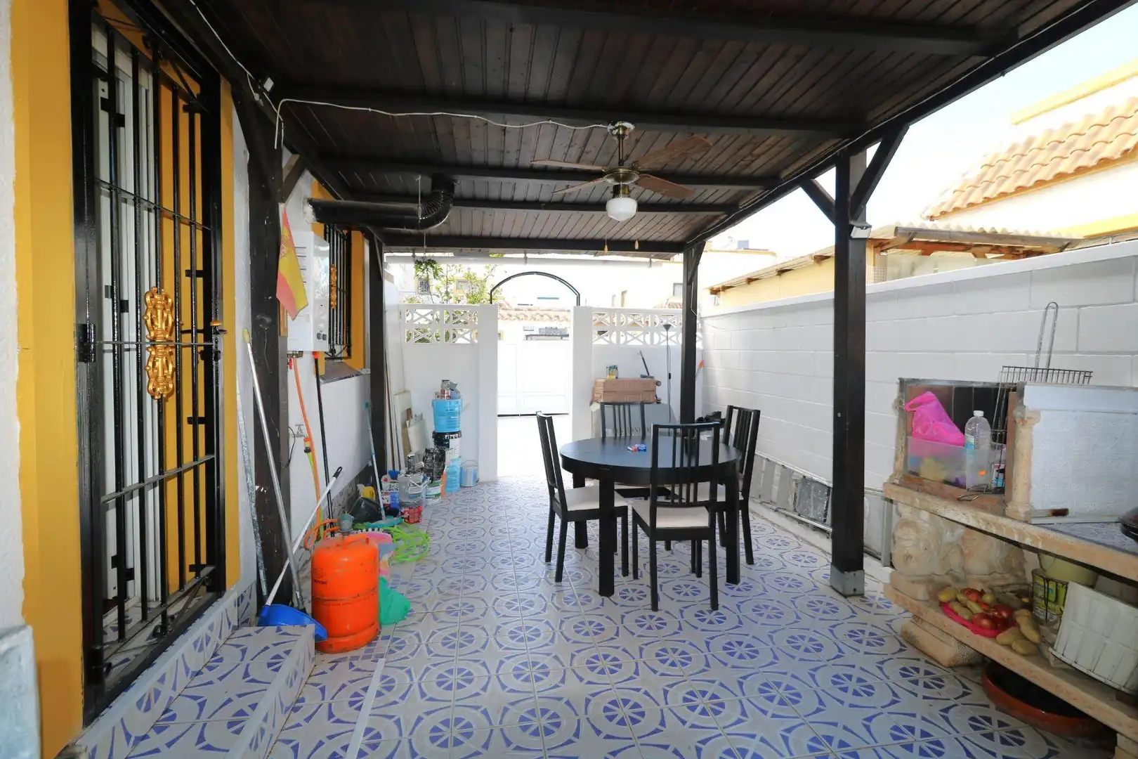 Terraza de Piso en venta en Torrevieja con Jardín privado, Amueblado y Piscina comunitaria