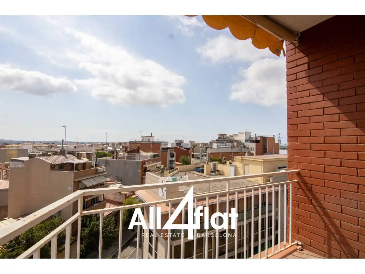 Flat with terrace for sale in Calle Tres de Abril, imagen 5