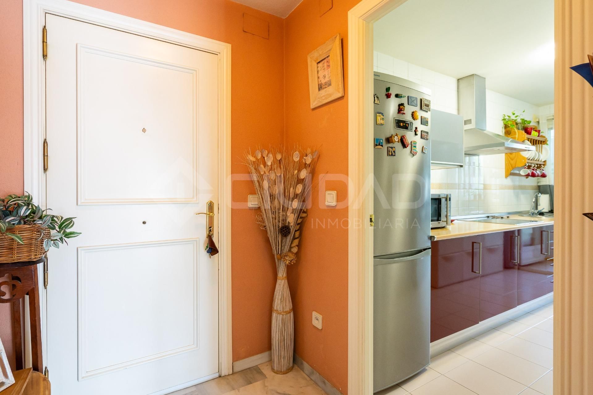 Flat for sale in Tomares  with Air Conditioner, Terrace and Community pool