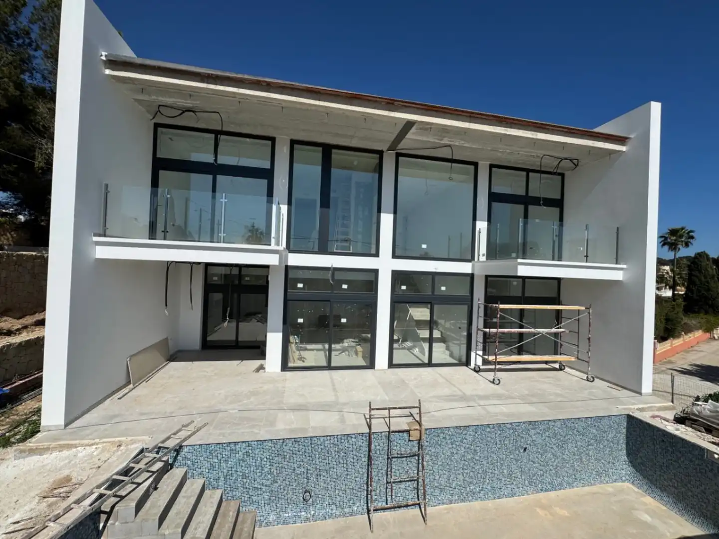 Chalet con piscina en venta en Carrió - La Merced - Los Pinos, imagen 2