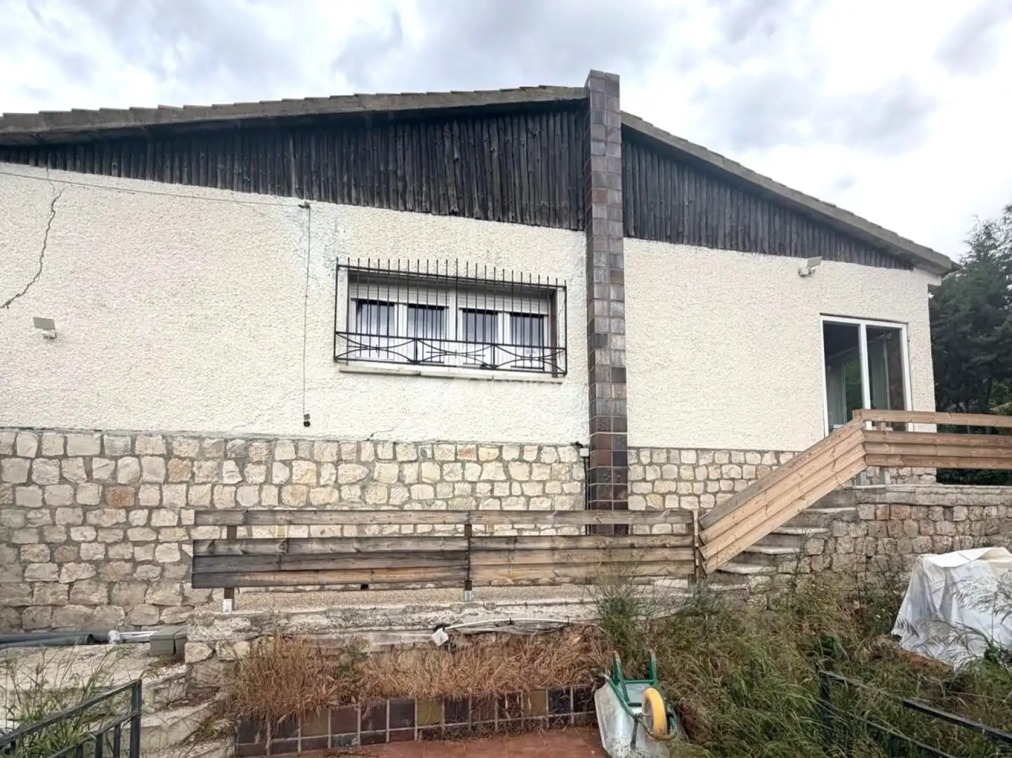 Vista exterior de Casa o xalet en venda en Chinchón amb Calefacció, Jardí privat i Terrassa