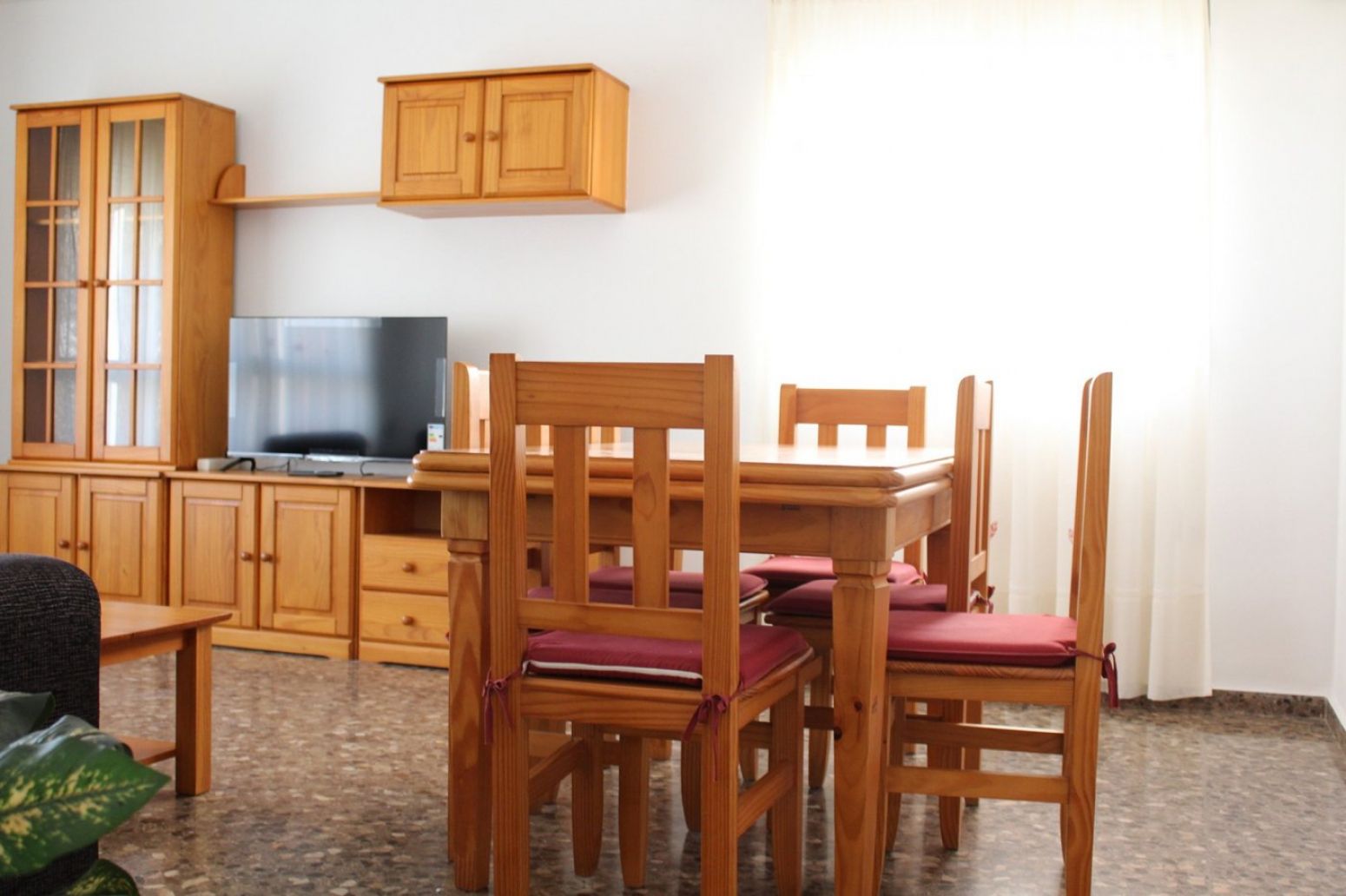 Flat to rent in Puerto de Sagunto - Calle REINA MARIA CRISTINA, Avenida de Abril - 9 de Octubre