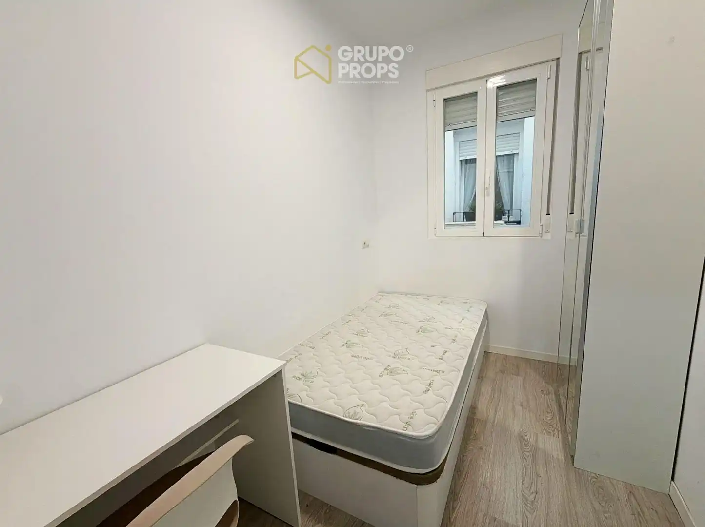 Flat for rent in Trafalgar