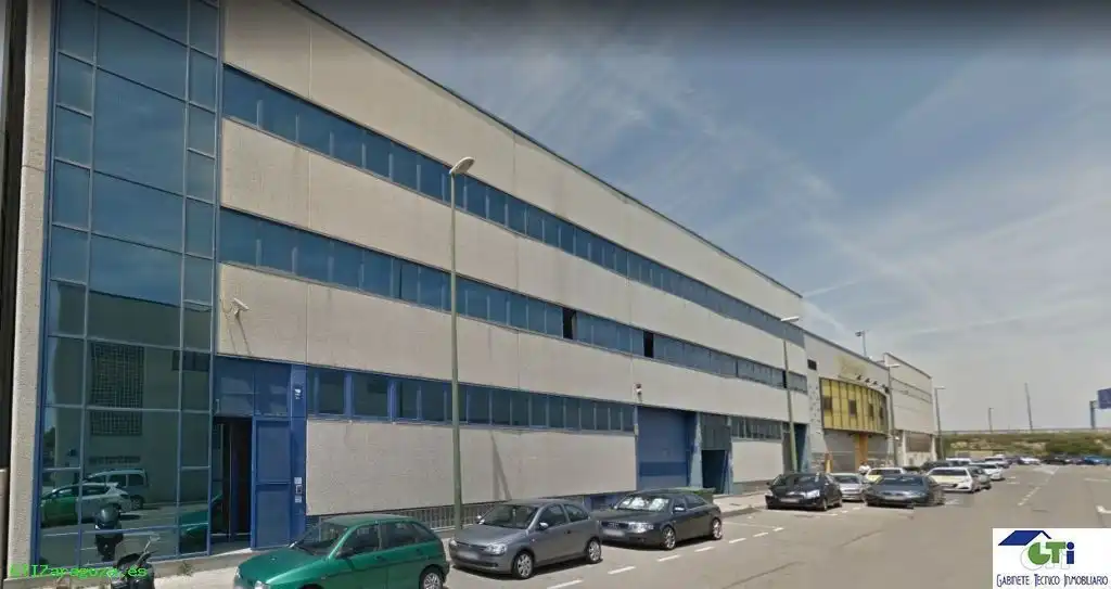 Vista exterior de Nave industrial de alquiler en Zaragoza