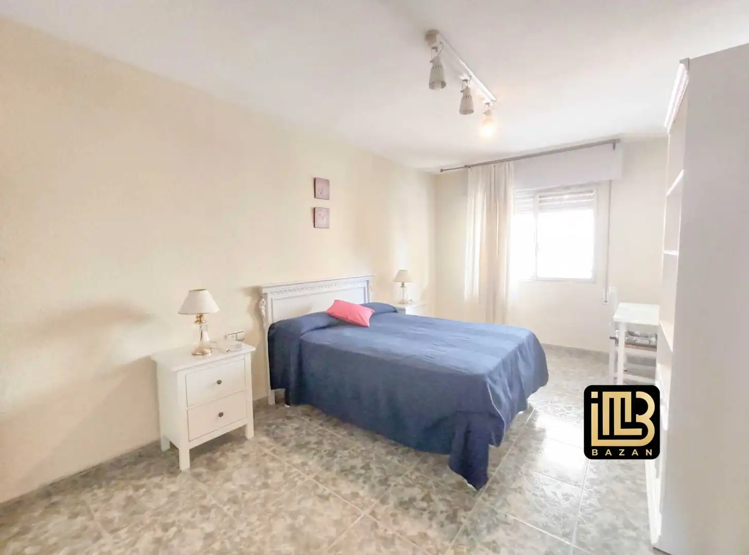 Bedroom of Flat for share in Málaga  with Air Conditioner, Furnished and Oven