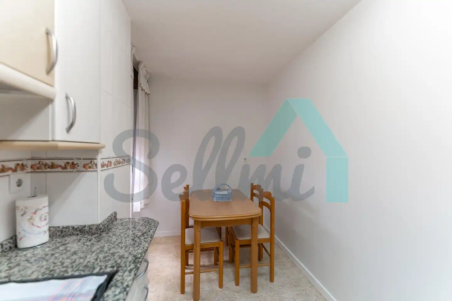 Dining room of Flat for rent in Lugones